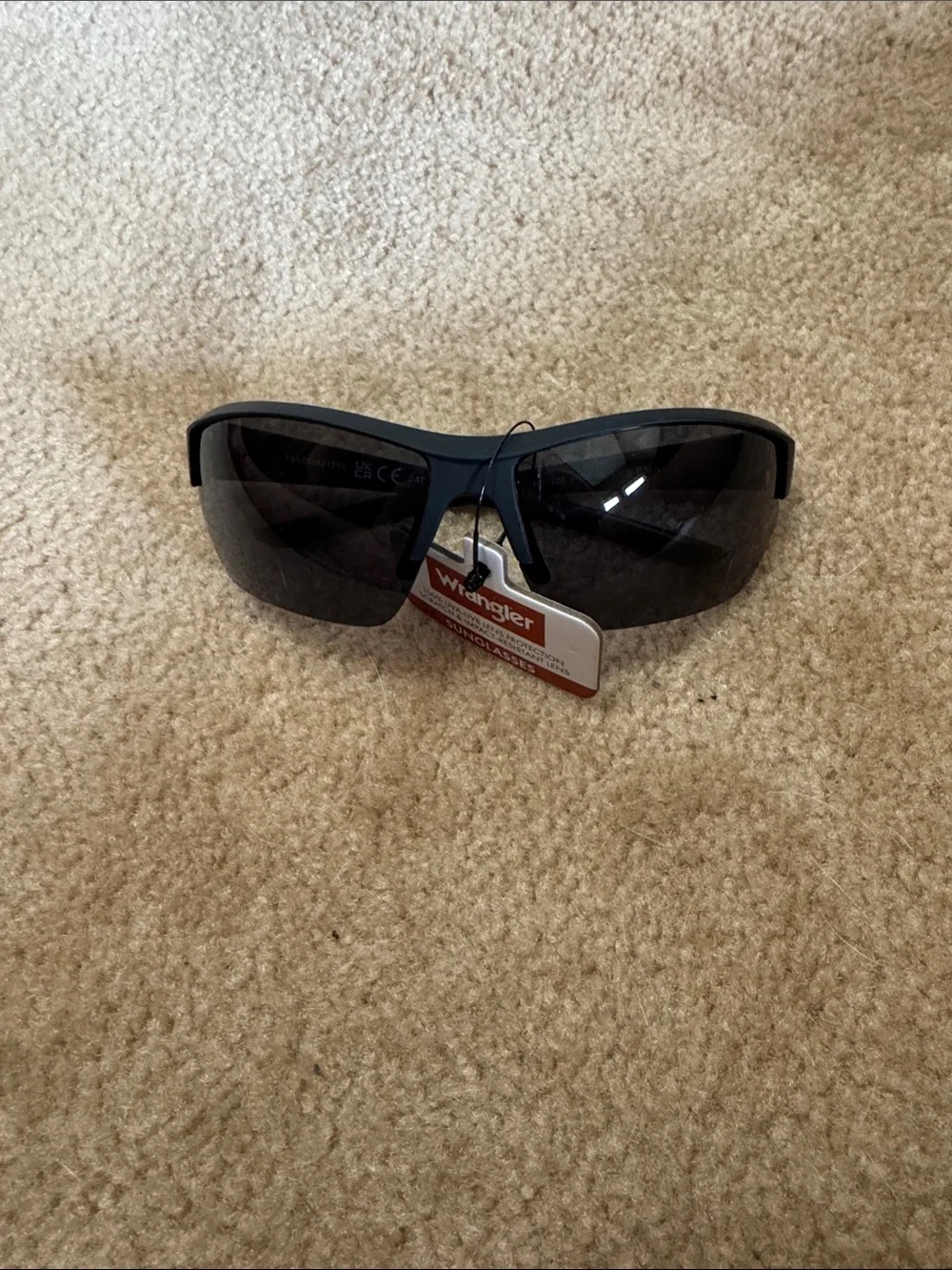 Wrangler Black Frame Sunglasses with Dark Smoke‎ Lenses